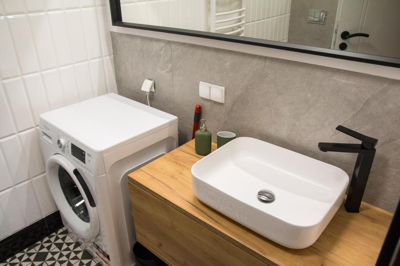 Apartament Ralf By Rentoom Torun Bagian luar foto